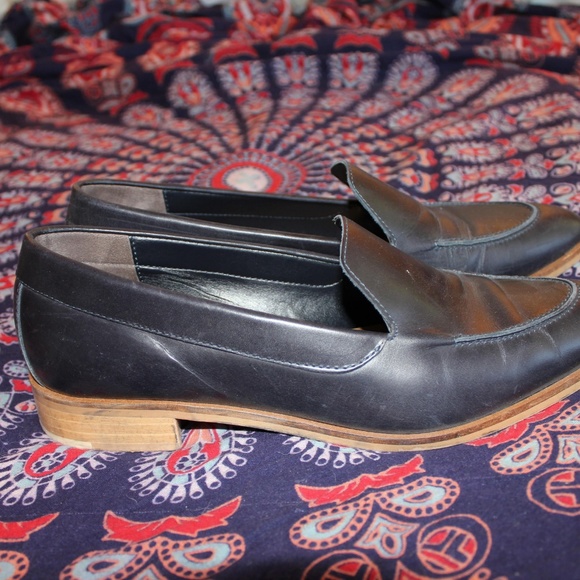 EVERLANE | Modern Leather Loafers - Picture 3 of 8